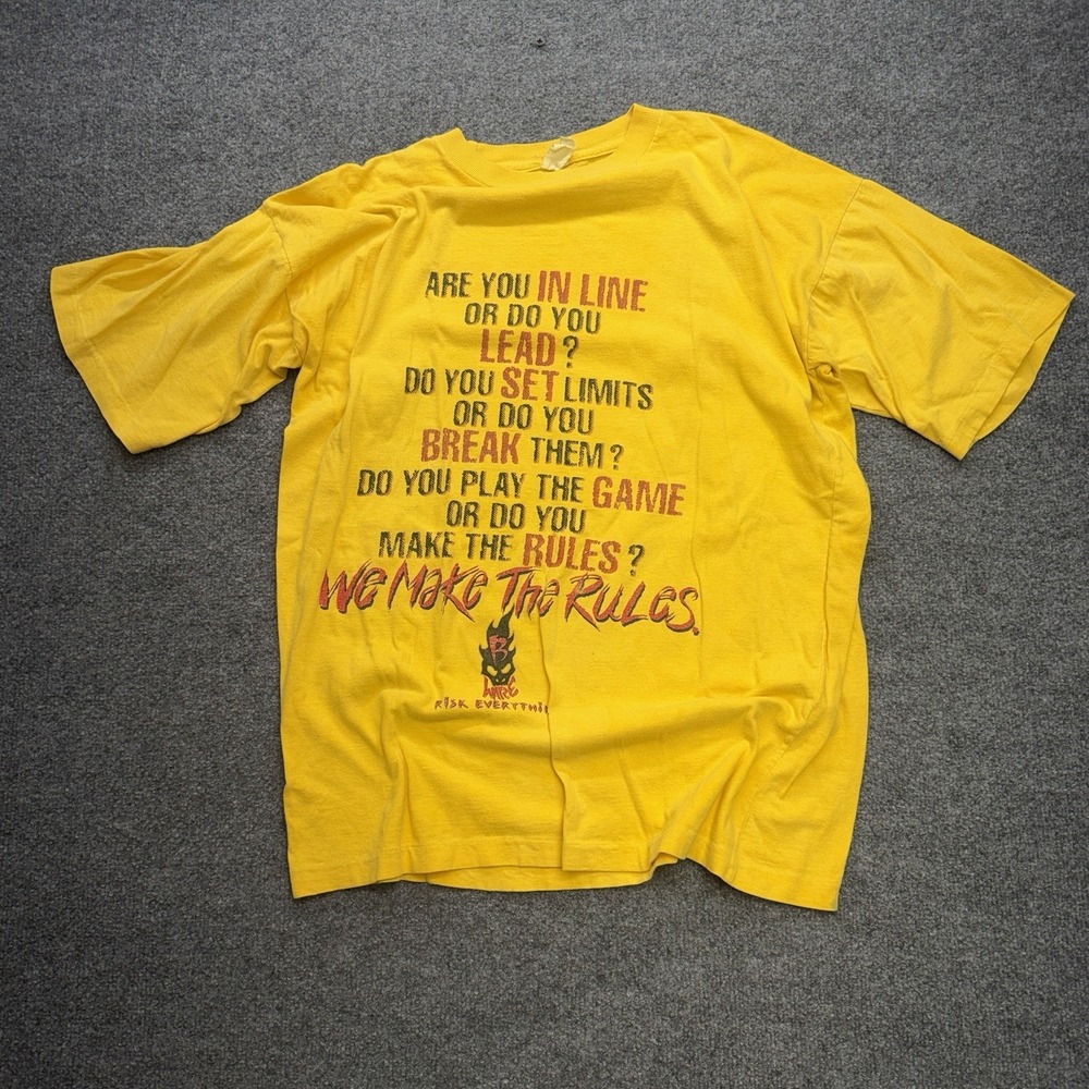 Vintage Graphic T Shirt Mens 90s Large Yellow/Red B-Ware 90s Y2K Risk Everything